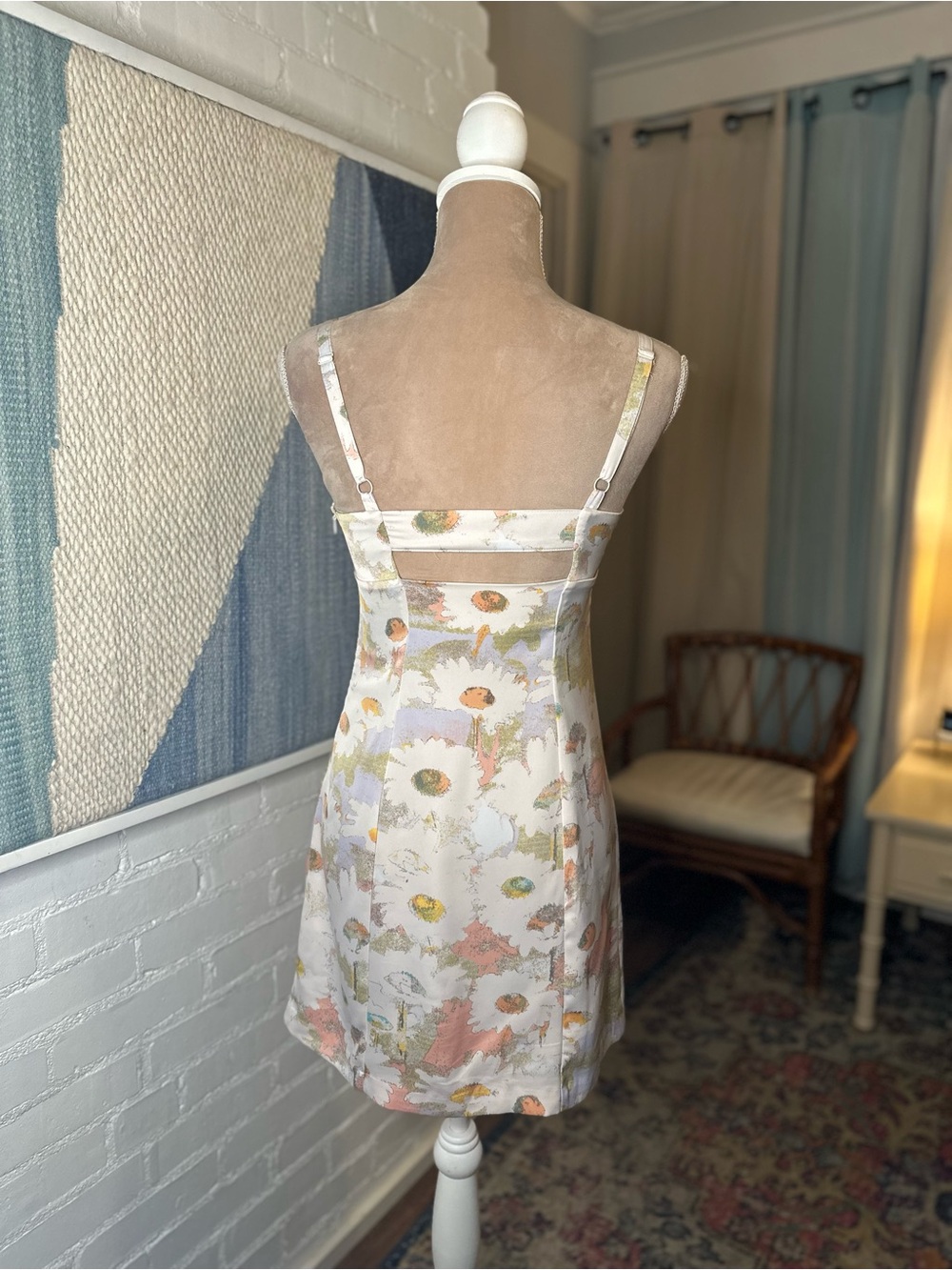 Urban Outfitters Soft Pastel Daisy Print Dress - Picture 11 of 14